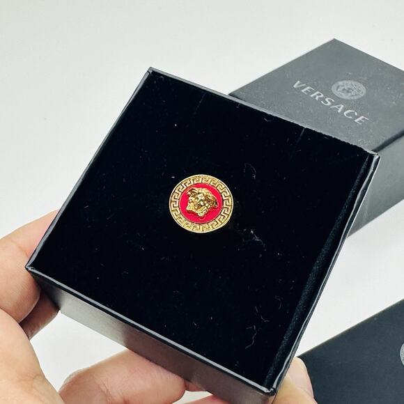 NIB Versace Ring Size IT 15/ US 7 Icon Medusa Head Greca Engraved Gold Tone - Picture 5 of 12